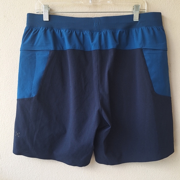 Lululemon Lined Breathe Blue Athletic Men's Shorts Two Toned Size XL - Picture 8 of 11